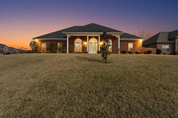 107 Cherry Ridge Drive, New Market, AL 35761