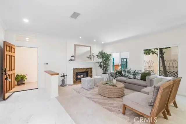 2562 Woodbury Drive, Torrance, CA 90503 - Image #3