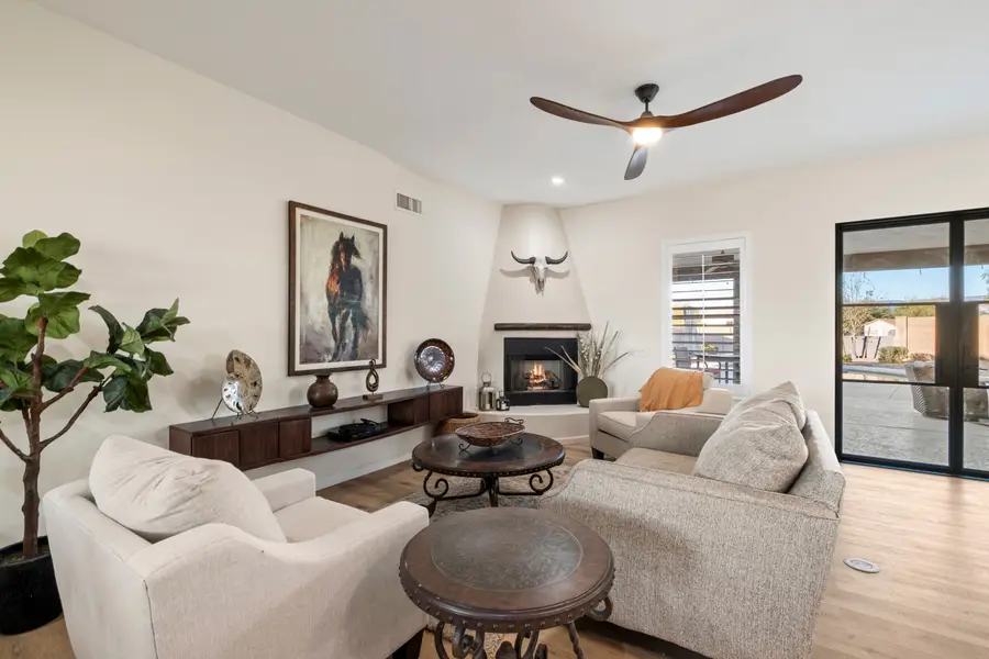 420 W Adamanda Drive, Phoenix, AZ 85086 - Image #3