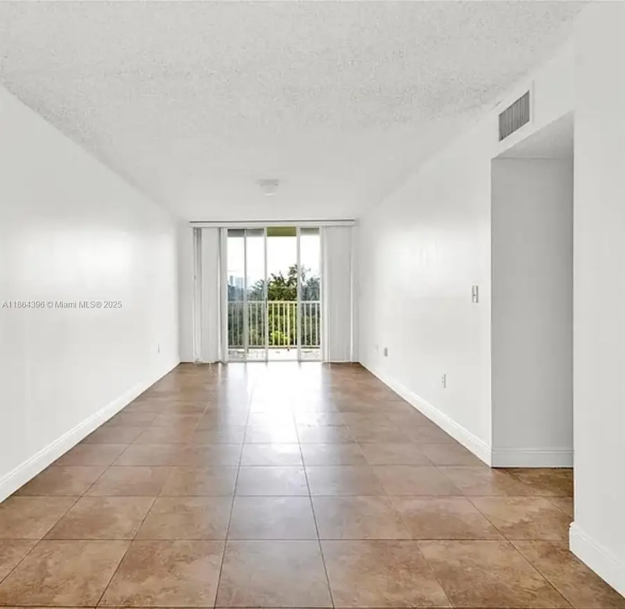 616 NW 26th Ave #406, Miami, FL 33125 - #2