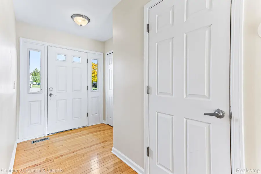 42645 Savoy Court, Northville, MI 48167 - #3