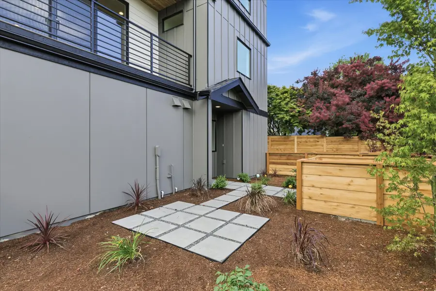 2613 NW 87th Street, Seattle, WA 98117 - #3