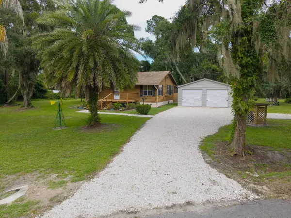 102 River Road Drive, Palatka, FL 32177