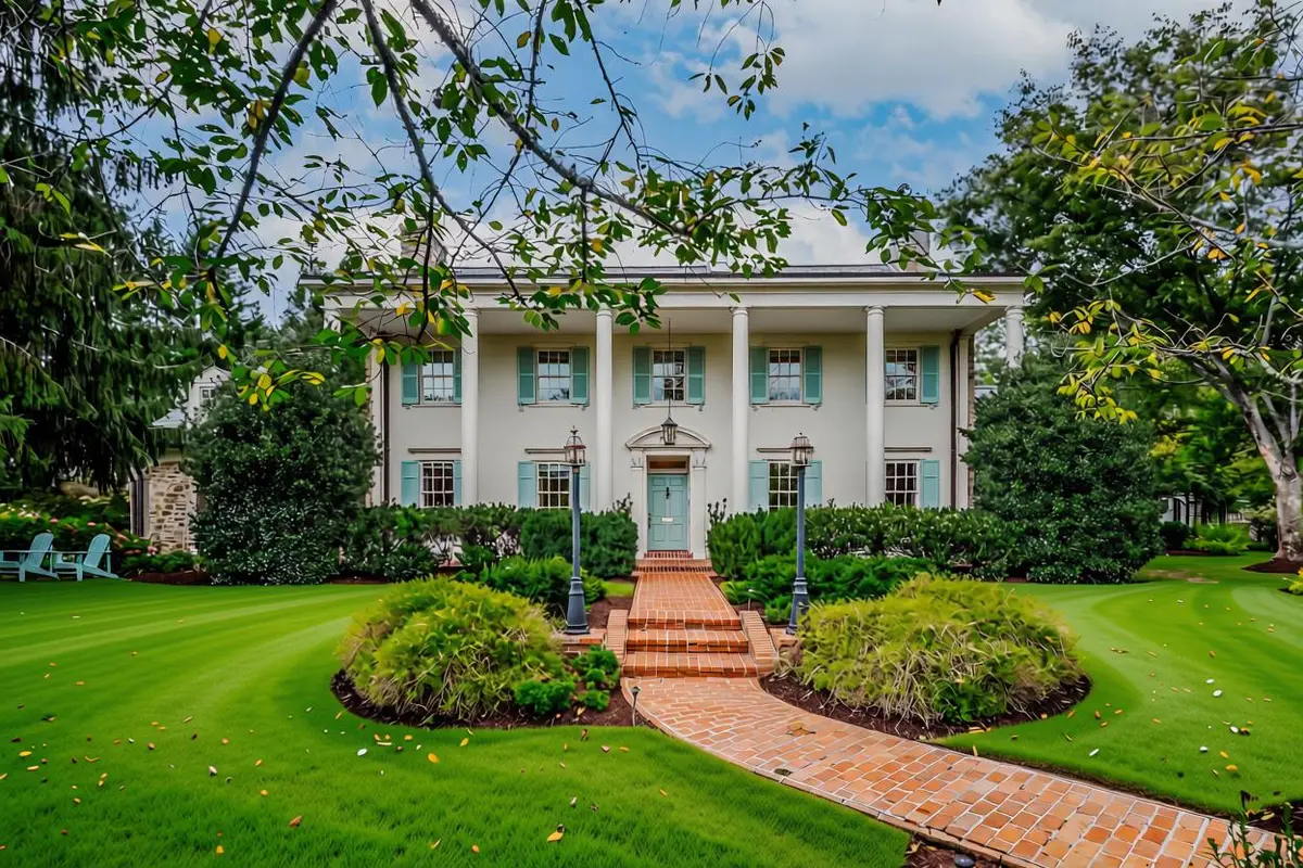 5329 Woodlawn Ave, Chevy Chase, MD 20815 - #1