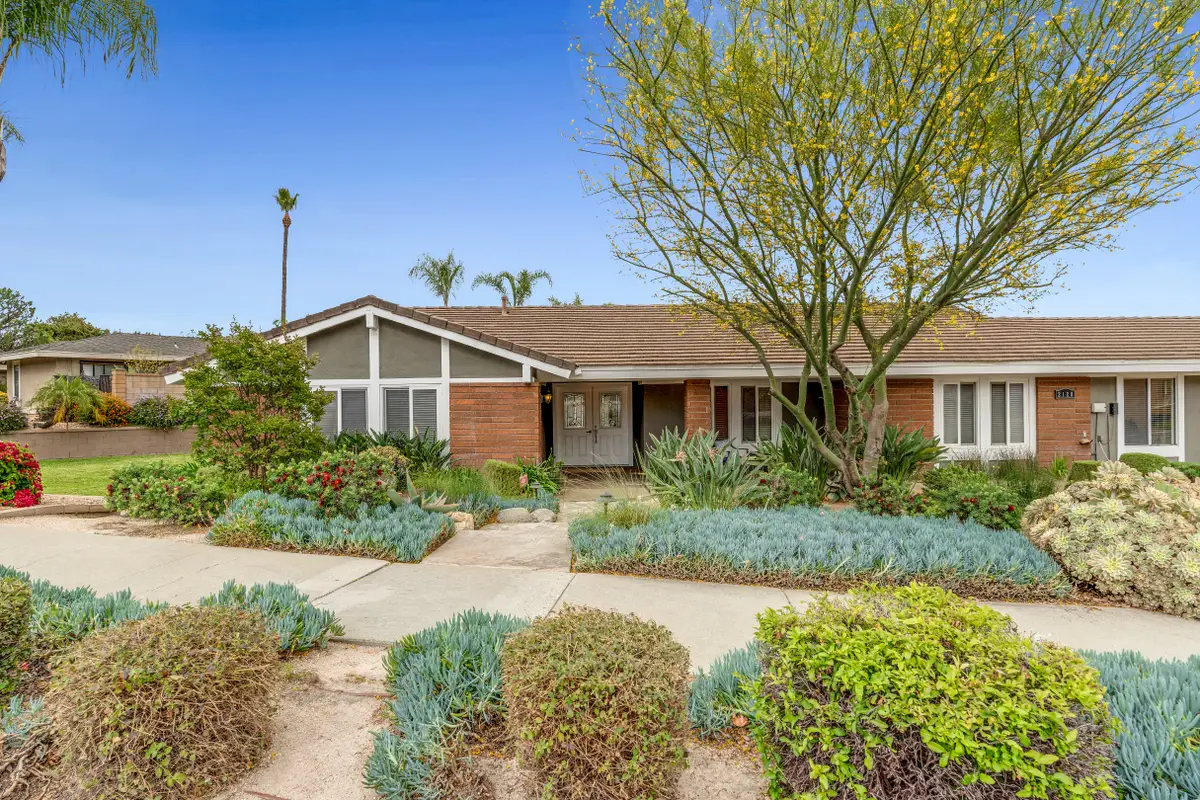 2120 Capuchin Way, Claremont, CA 91711 - #1