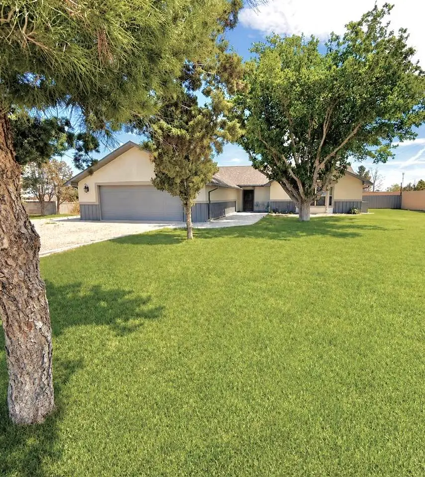 5404 Sioux Road, Carlsbad, NM 88220 - #1