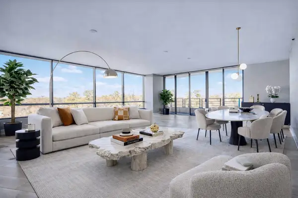 700 Park Regency Place #1207, Atlanta, GA 30326