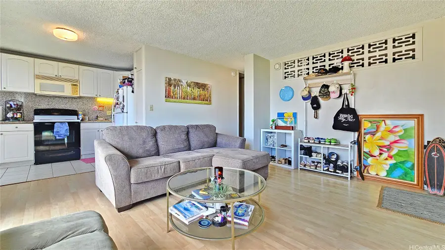 620 Mccully Street #1102, Honolulu, HI 96826 - #2