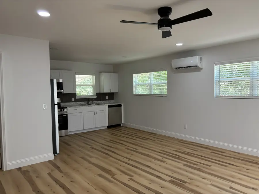 205 N Main Street, Edgewood, TX 75117 - #3
