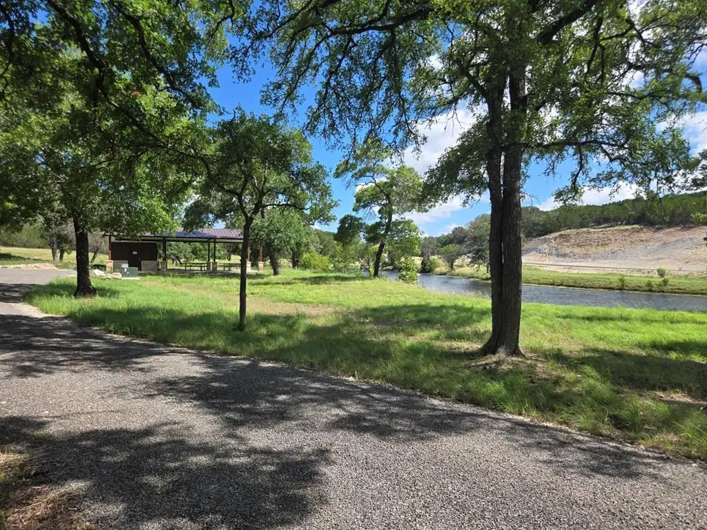 000 Dekoch Ridge, Kerrville, TX 78028 - #1