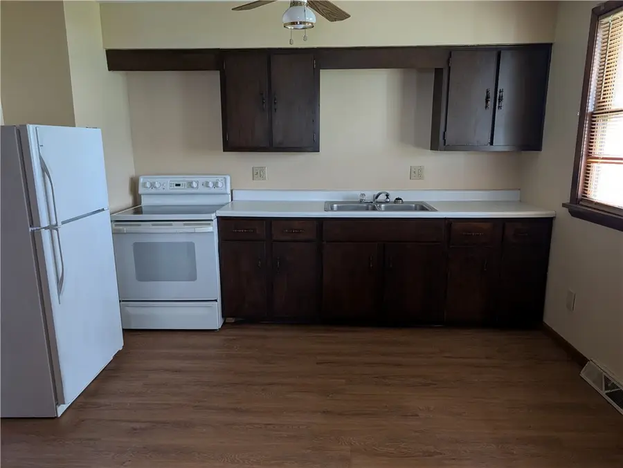 623.5 Conrad, Charleroi, PA 15022 - #3