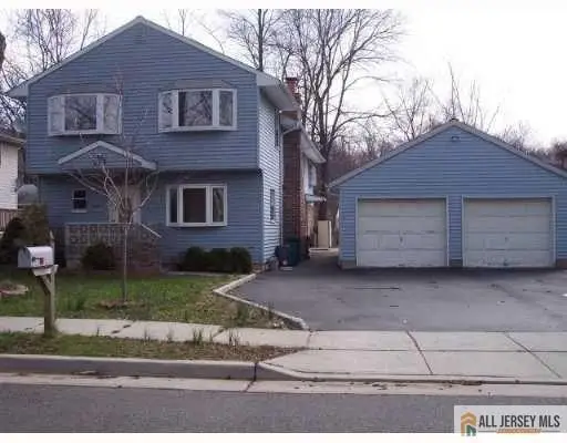 113 Floyd Street, Edison, NJ 08820