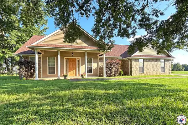 115 Barkman Creek Trace Rd, Hooks, TX 75561