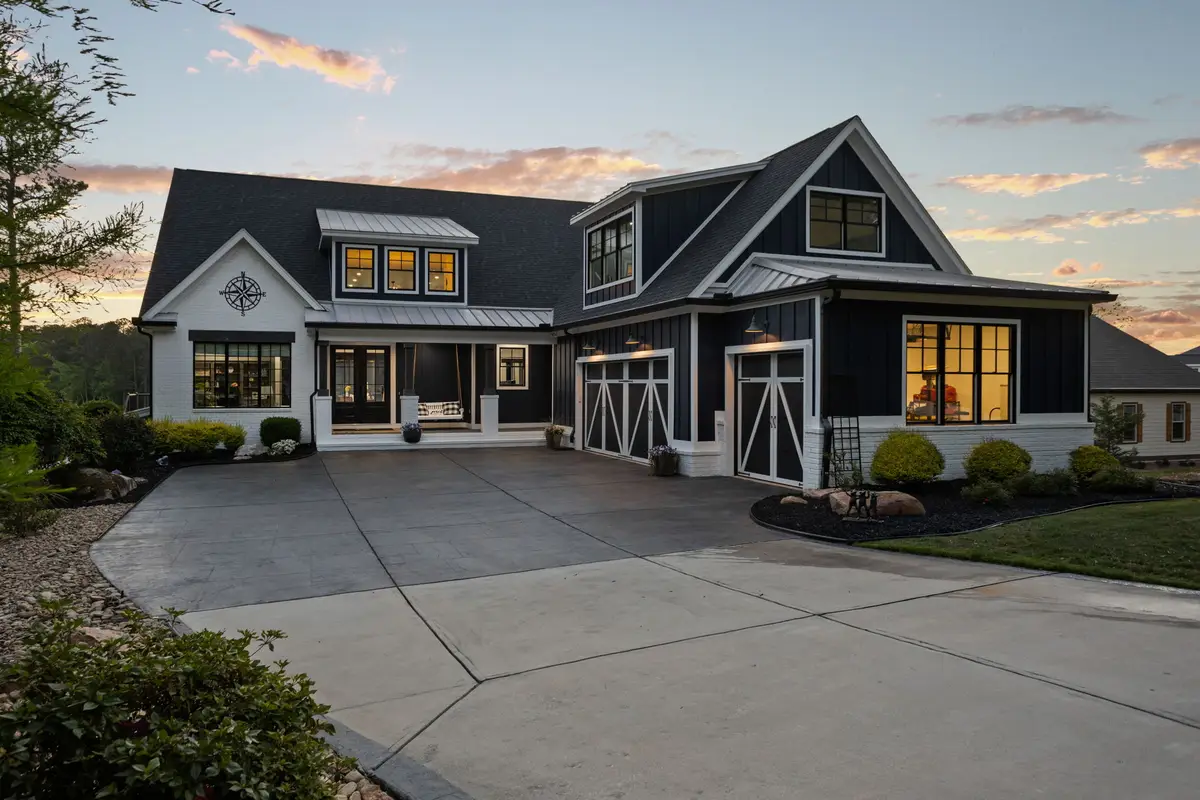 376 Abercrombie Point, Greenwood, SC 29649 - #1