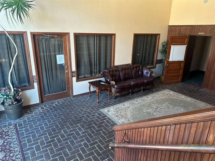 108 S Division, Office Suite #211 Street, Guthrie, OK 73044 - #2