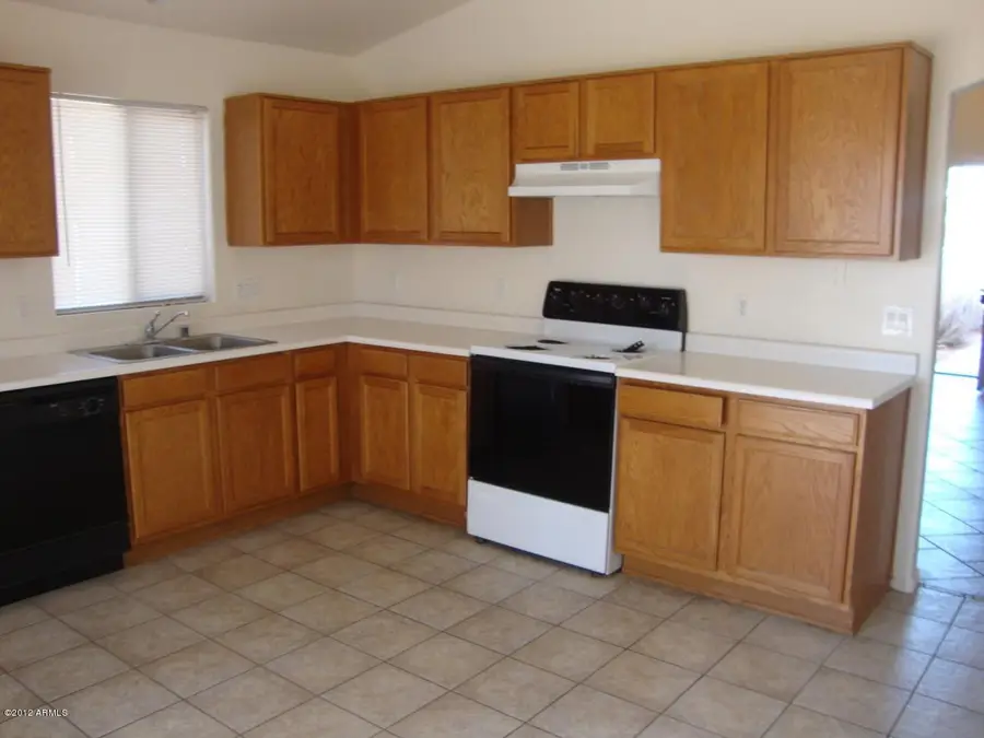 11202 W Turney Avenue, Phoenix, AZ 85037 - #3