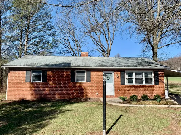 691 Alleghenyville Rd, Mohnton, PA 19540