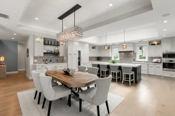 5949 Chanteclair Drive #8, Naples, FL 34108