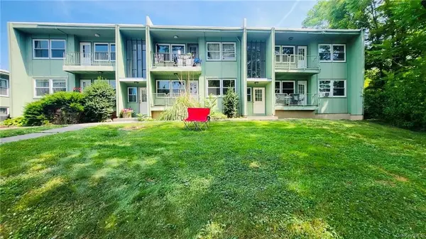 3726 Albany Post Road #D3, Hyde Park, NY 12538