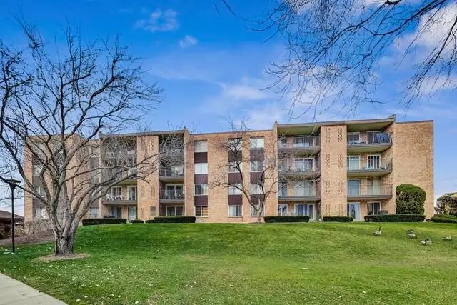 1101 S Hunt Club Drive #204, Mount Prospect, IL 60056 - #2