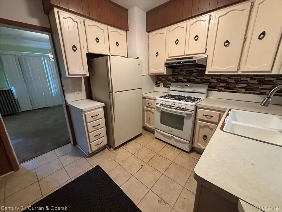 3237 Calvert Street, Detroit, MI 48206 - #2
