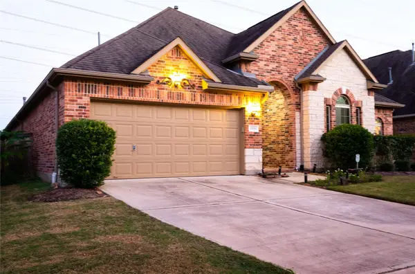 5519 Caper Shores Lane, Sugar Land, TX 77479