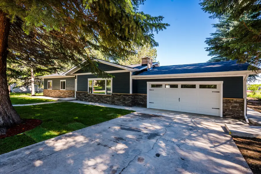 1039 E 2nd Avenue, Sheridan, WY 82801 - #3