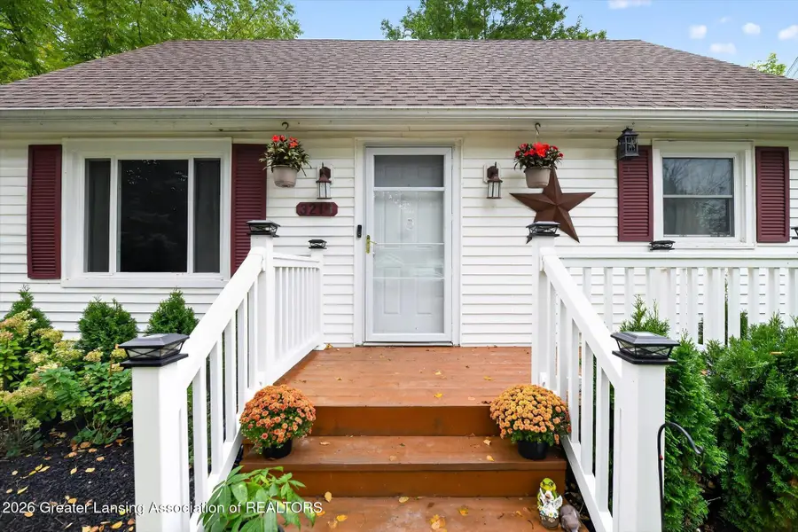 3216 Young Avenue, Lansing, MI 48906 - #3
