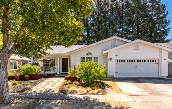 15 Vindel Lane, Napa, CA 94558