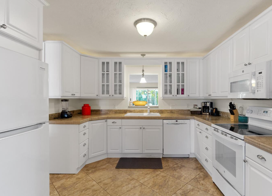 7860 HOLIDAY DRIVE #Rental, Sarasota, FL 34231 - #3