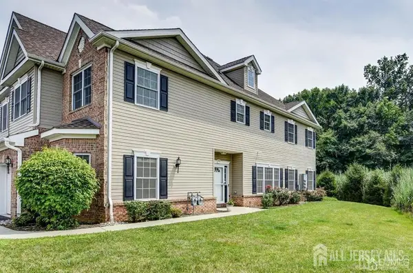 -90 Morgan Way, Monroe, NJ 08831