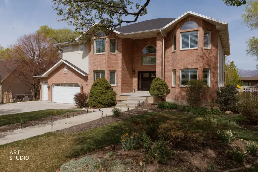 1209 E Bear Hollow Cv, Draper, UT 84020 - #2