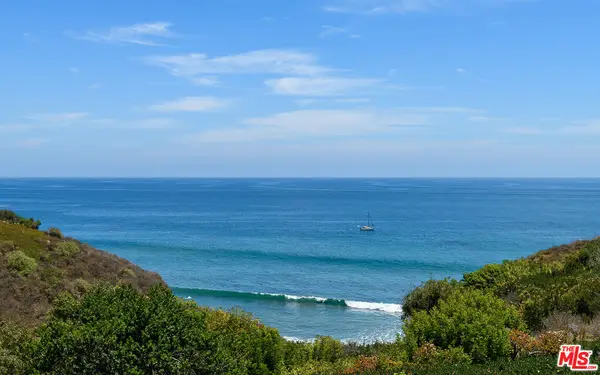 6734 Zumirez Drive, Malibu, CA 90265