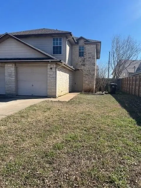 1105 Christopher Dr unit: B, Round Rock, TX 78681