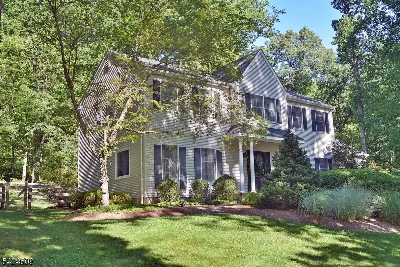 11 Devonald Dr, Bethlehem, NJ 08802 - #1