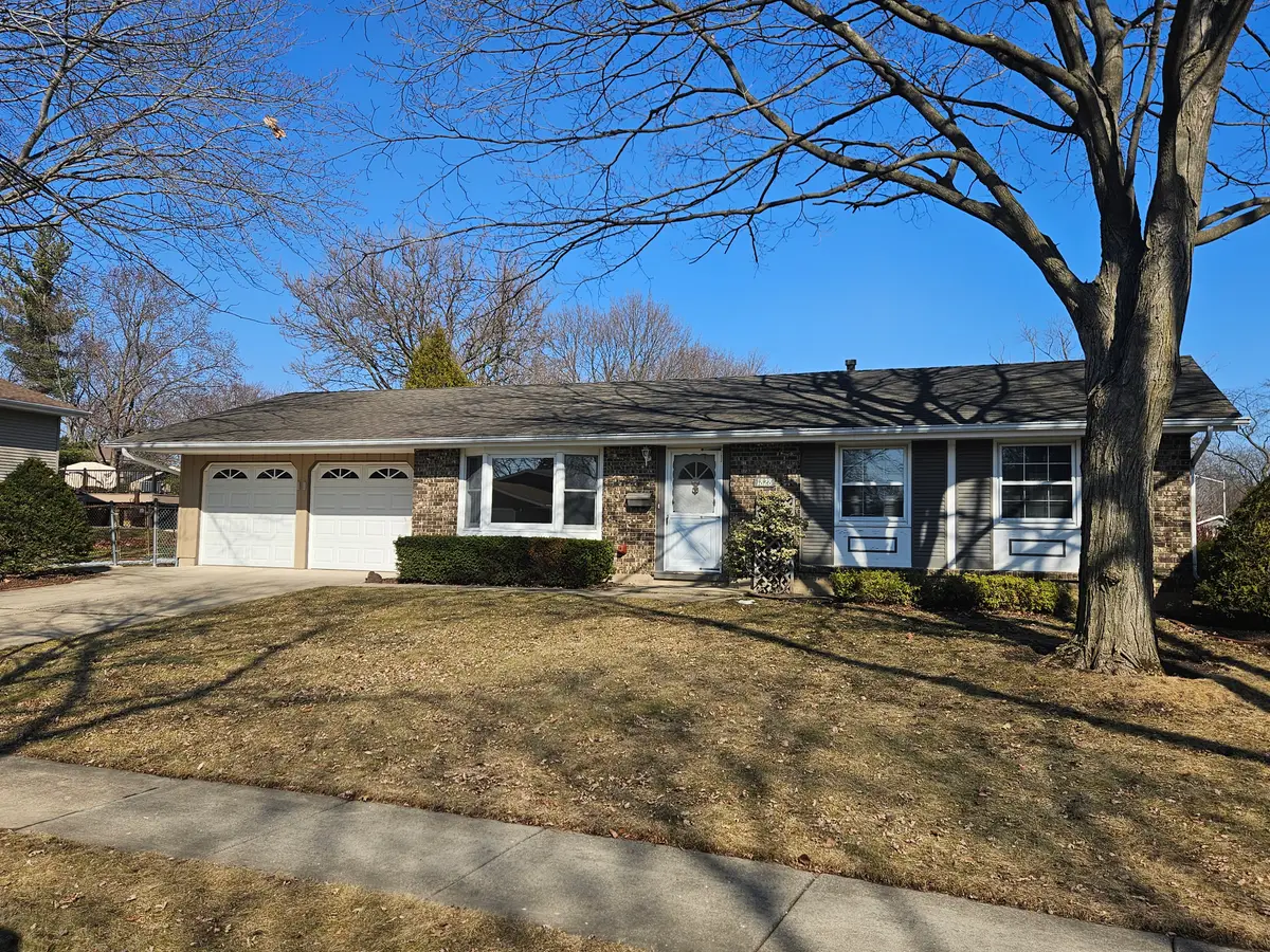 1828 Cannon Ct, Schaumburg, IL 60193 - #1