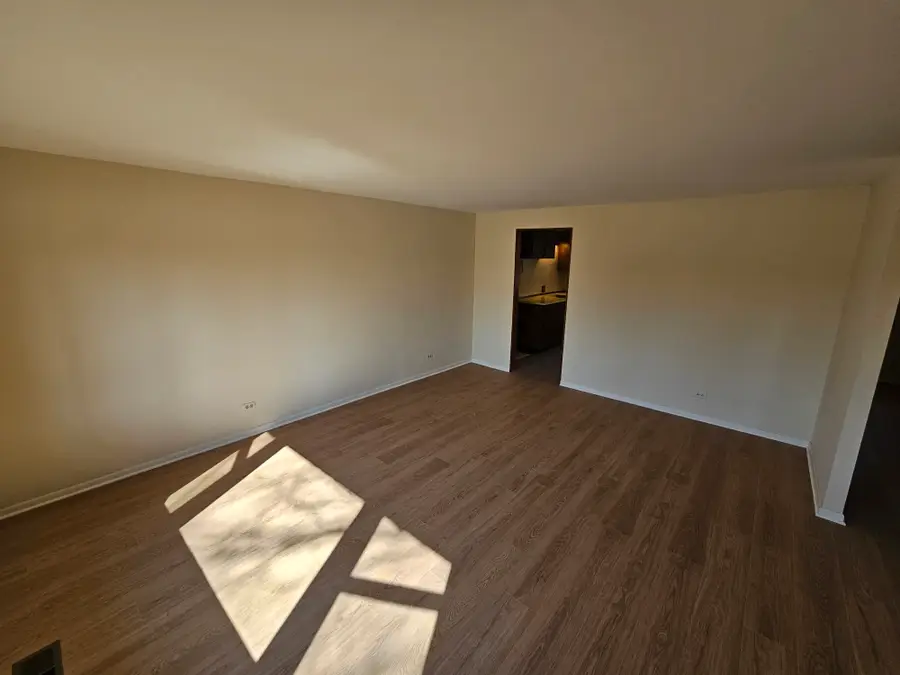 1828 Cannon Ct, Schaumburg, IL 60193 - #3