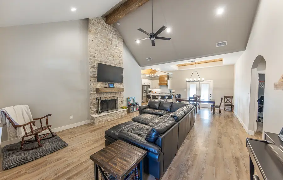 504 Avenue U, Shallowater, TX 79363 - Image #2