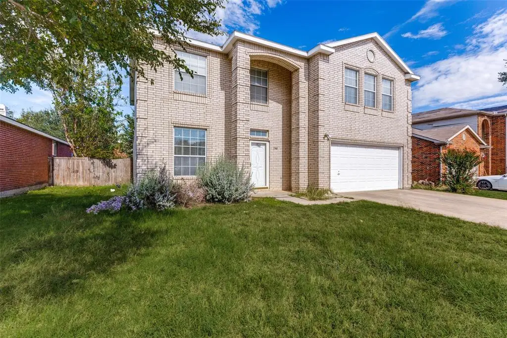 1140 Roundhouse Drive, Saginaw, TX 76131 - #1