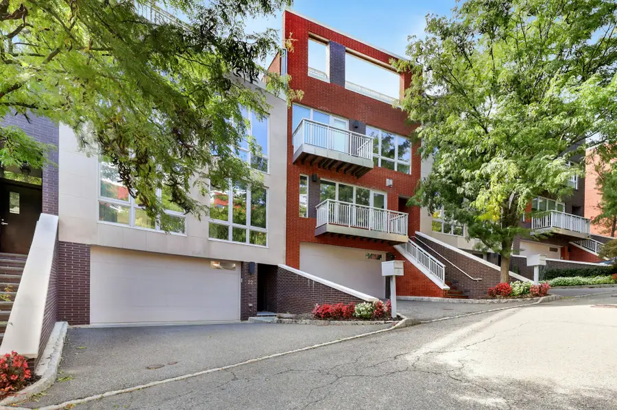 22 Vela Way, Edgewater, NJ 07020 - Image #3