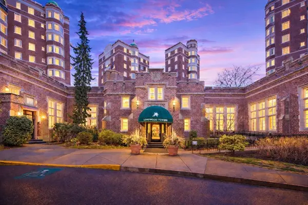 20 Chapel St #B309, Brookline, MA 02446