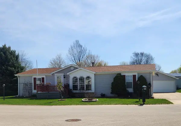 8511 Fig Tree Lane, Roscoe, IL 61073