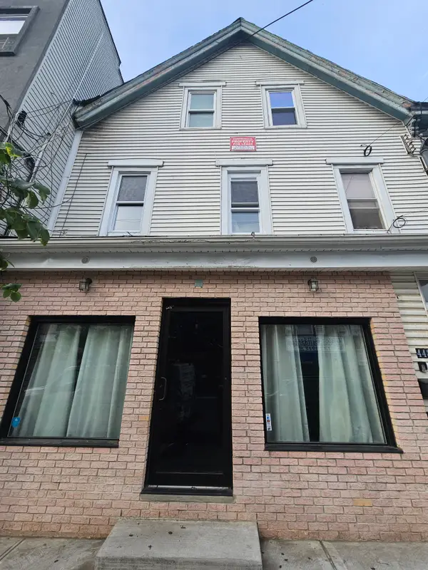 446 Jersey Street, Staten Island, NY 10301