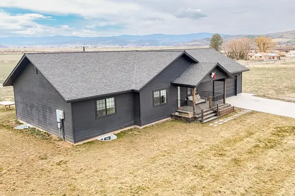215 Little Greys Loop, Etna, WY 83120