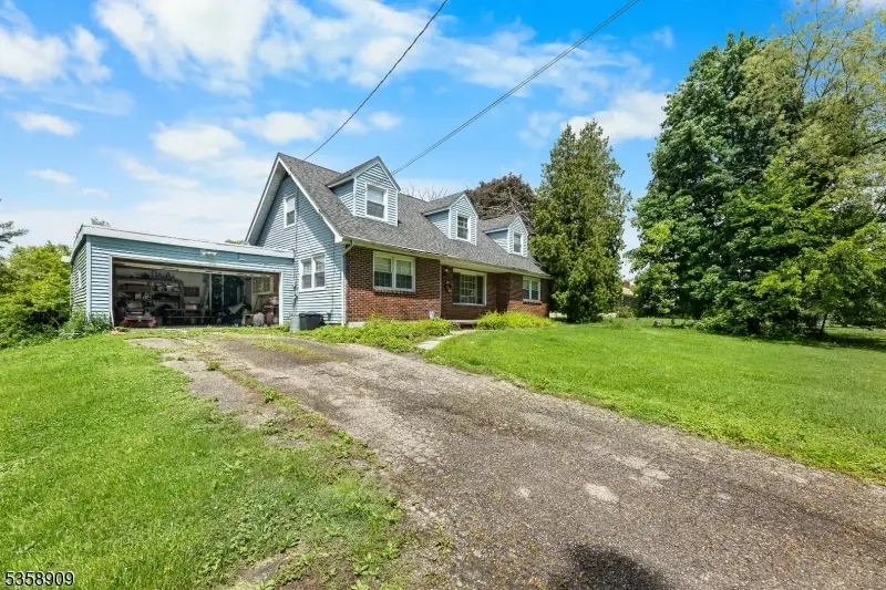 705 Warren Glen Rd, Bloomsbury, NJ 08804 - Image #3