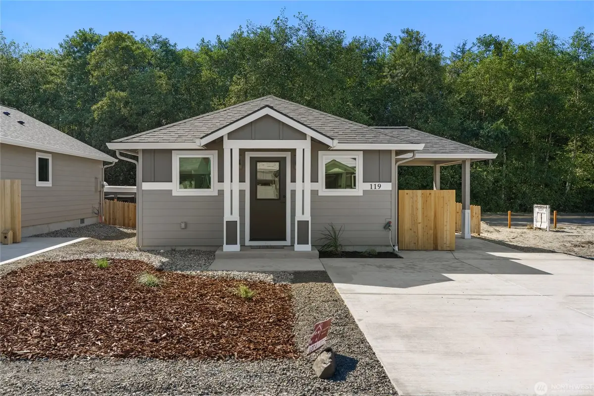 119 7th Street Sw, Long Beach, WA 98631 - #1