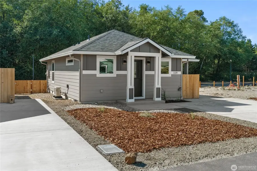 119 7th Street Sw, Long Beach, WA 98631 - #3