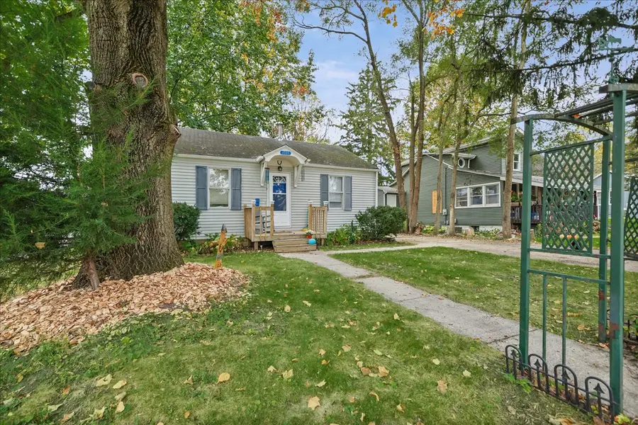 1005 Madison Street, Valparaiso, IN 46385 - #3