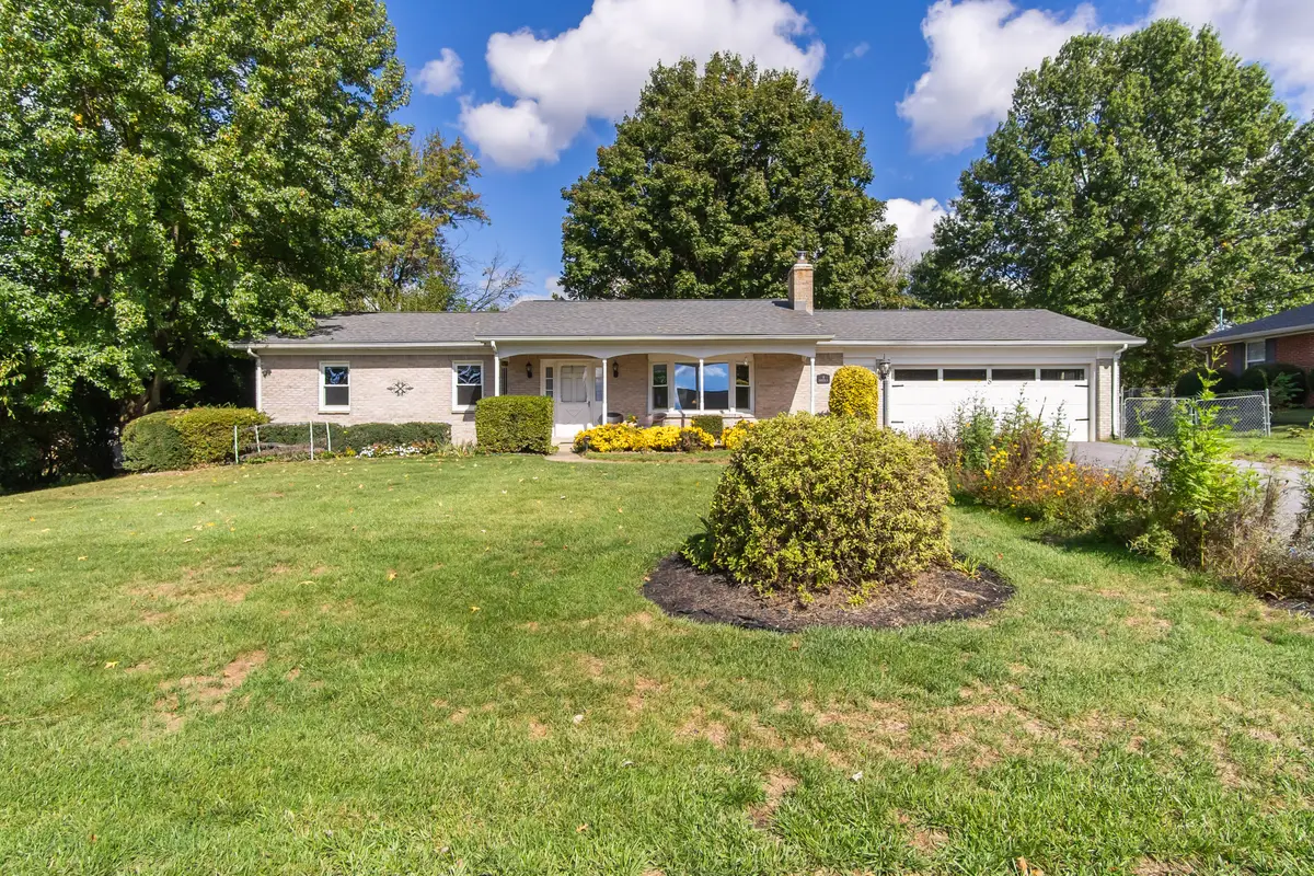 8 Brightwood Dr, Hagerstown, MD 21740 - #1