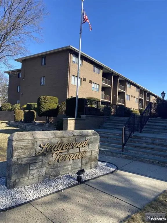 464B Street, Unit #208, Little Ferry, NJ 07643